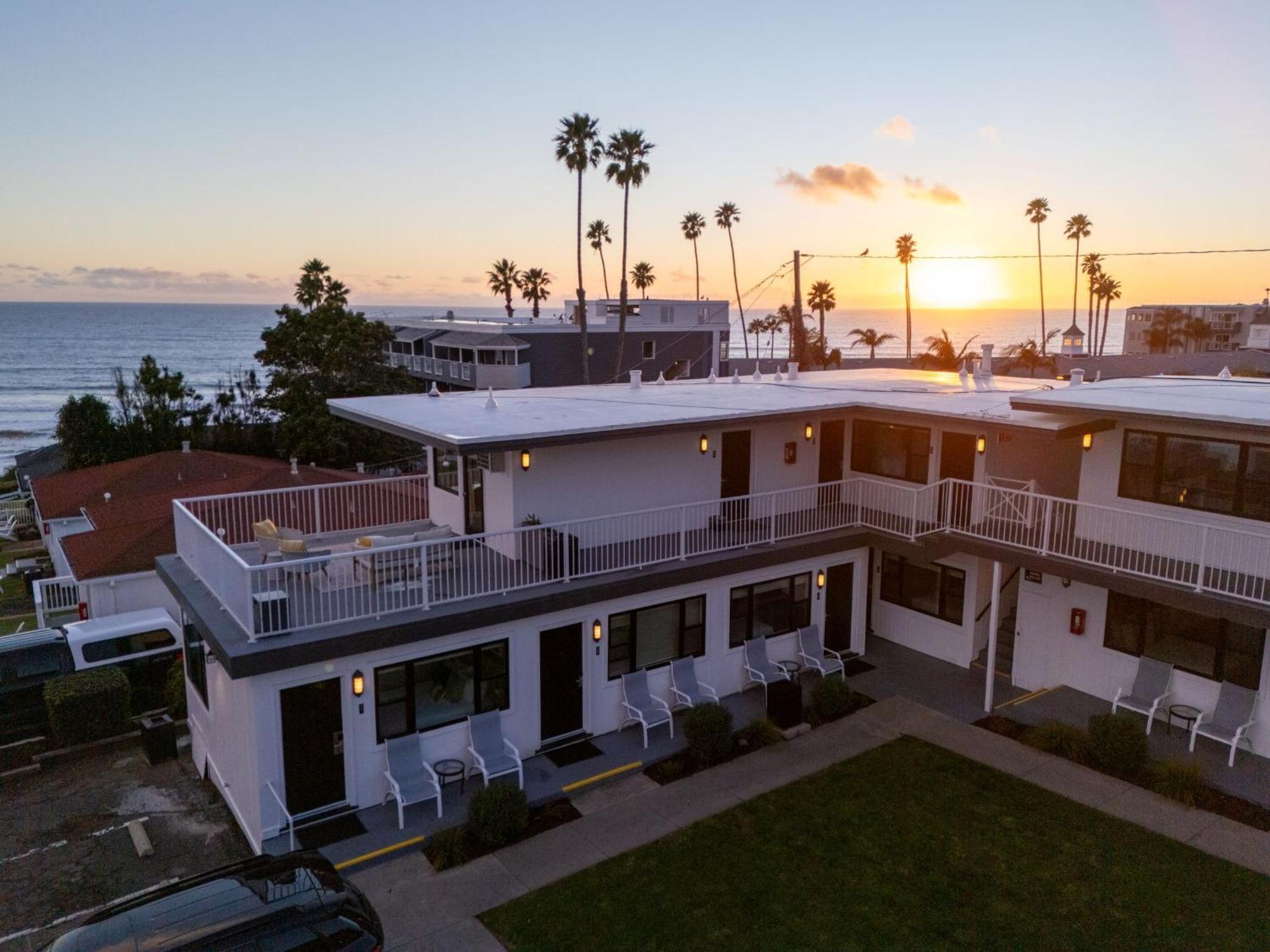 Tides Oceanview Inn And Cottages Писмо Бич Экстерьер фото
